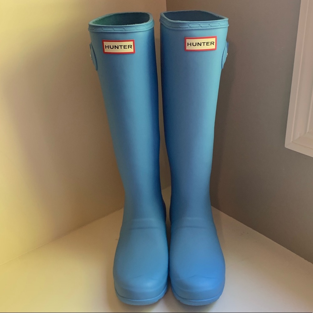 Hunter Tall Women’s Rain Boots NEW IN BOX!